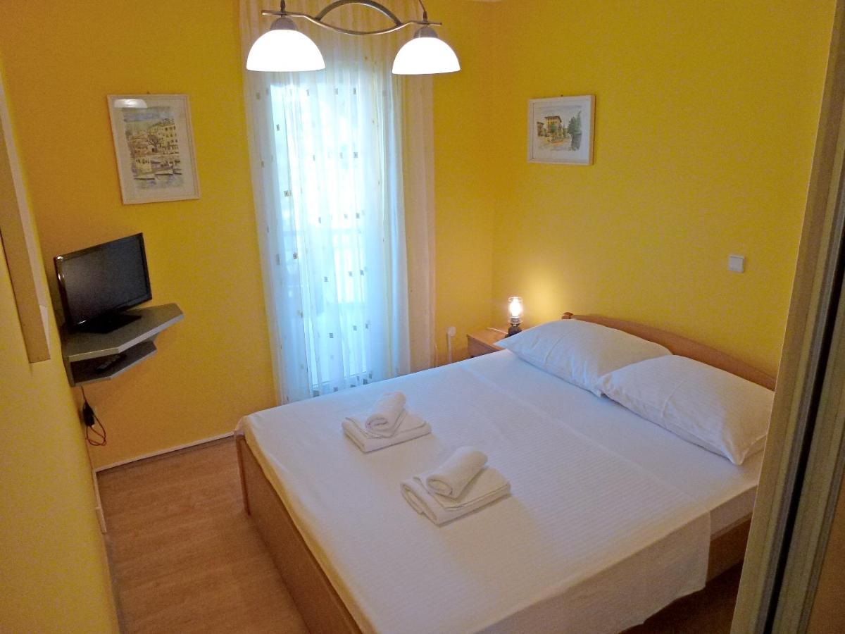 Apartment Honor Njivice Eksteriør billede